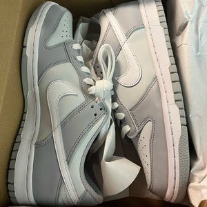 Nike Dunk Low in Pure Platinum/White-Wolf Grey Boys 7
